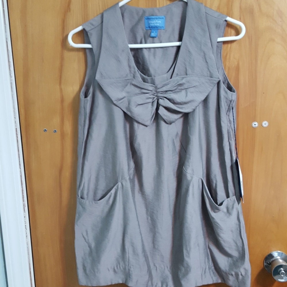 Simply Vera Urban montage sleeveless tank